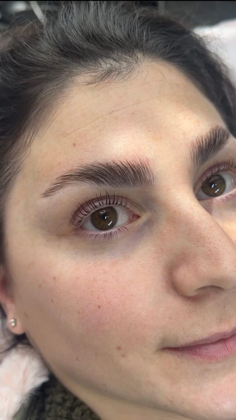 Customer photo review of LASH & BROW LIFT KIT
