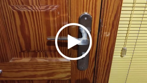 Customer video review of Manilla modelo '640' con placa oval para puertas de zamak en acabado níquel satinado con mango moderno