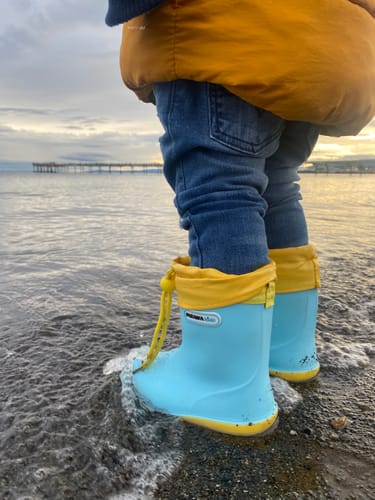 Customer photo review of Bota de agua ergonómica - Celeste - Patawa Kids