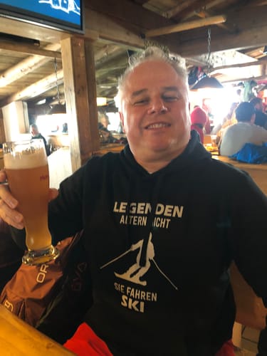 Customer photo review of LEGENDEN ALTERN NICHT - Unisex Organic Hoodie