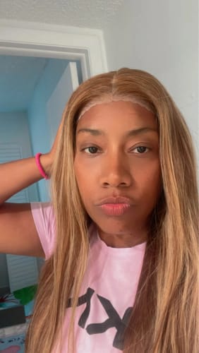 Customer photo review of P4/27 Ombre Highlight 5x5 Lace Closue Wear Go Glueless Wigs