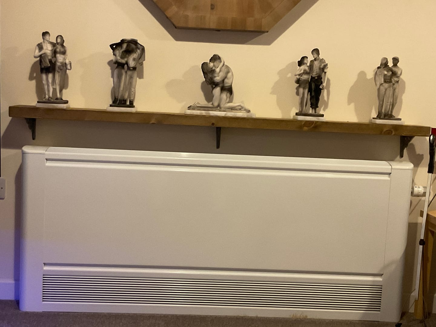 Customer photo review of 4 Inch Victorian Scroll Cast Iron Shelf Bracket