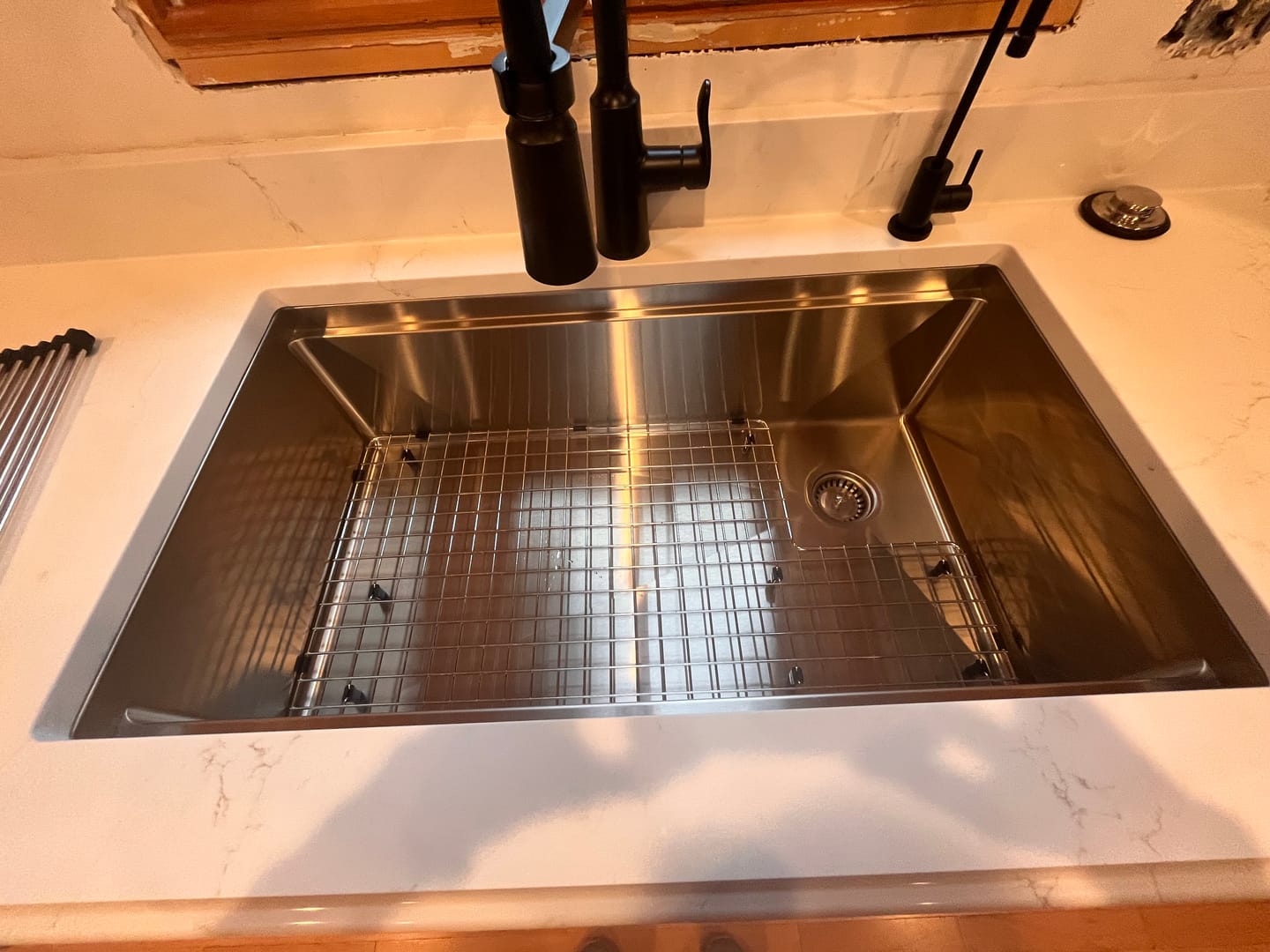 Customer photo review of 33" Undermount Workstation Sink – 16 Gauge Stainless Steel Single Bowl – Offset Drain Right – Seamless Drain (5LS33R)