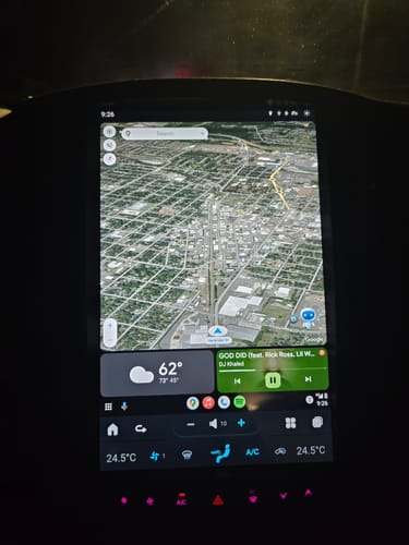 Customer photo review of Infiniti G37 2007-2013 Apple CarPlay & Android Auto Tesla-Style 14.4"