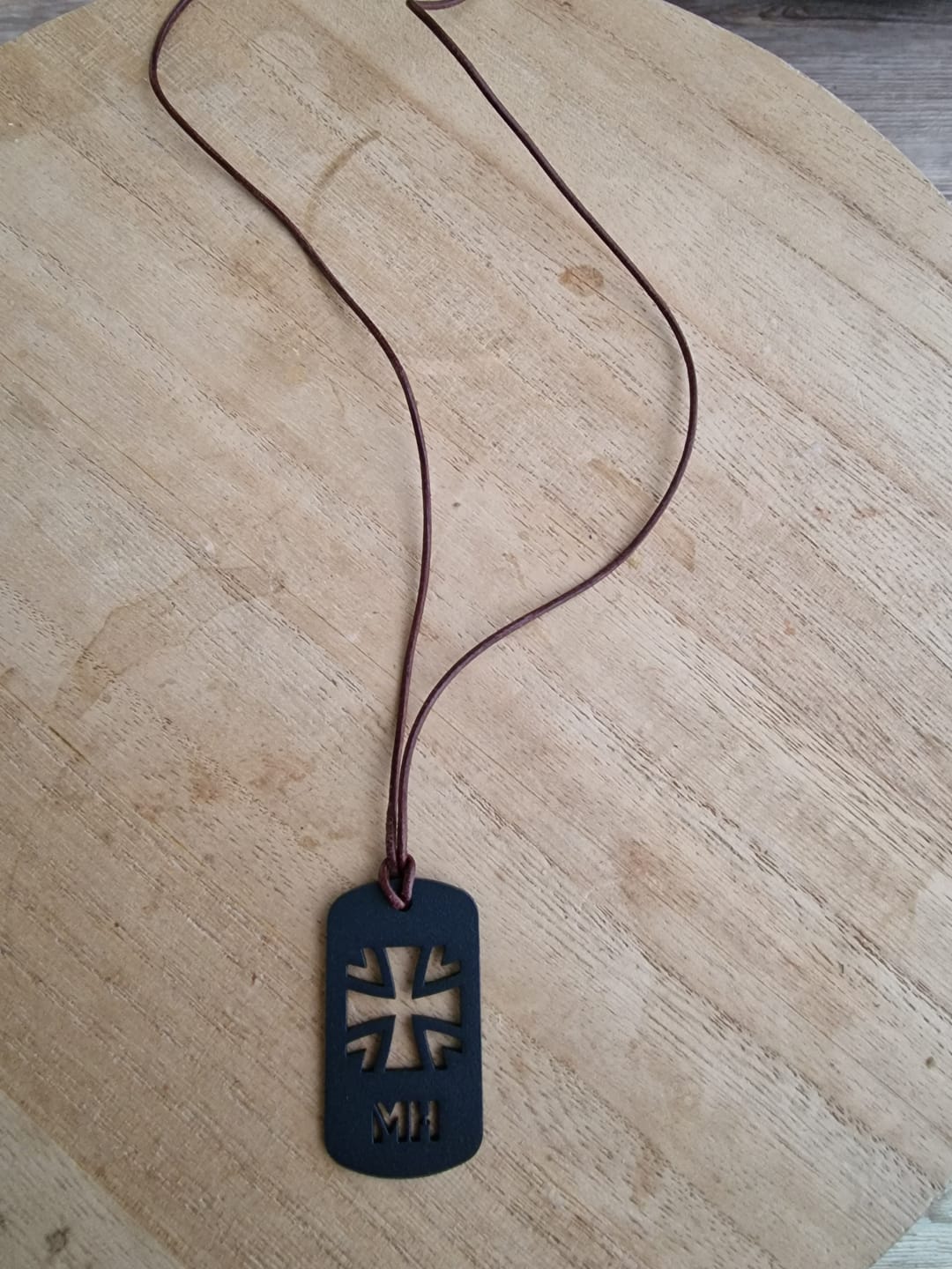 Customer photo review of Bundeswehr-Soldat - Personalisierbare Laser-Halskette für Männer
