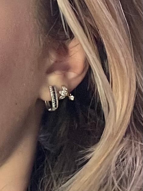 Customer photo review of Cataleya 2 Ohrstecker | 18K vergoldet