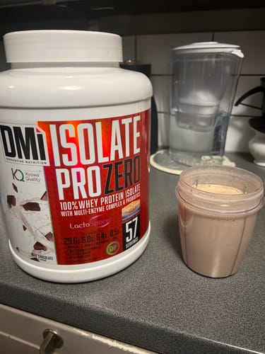 Customer photo review of DMI nutrition -ISOLATE PRO ZERO - Isolat de Protéine de Lactosérum à 100% avec DigeZyme® et LactoSpore® - Protéine de Qualité Supérieure