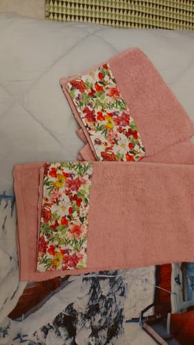 Customer photo review of Asciugamano Bagno 1+1 con Balza in Stampa Digitale Farfalle