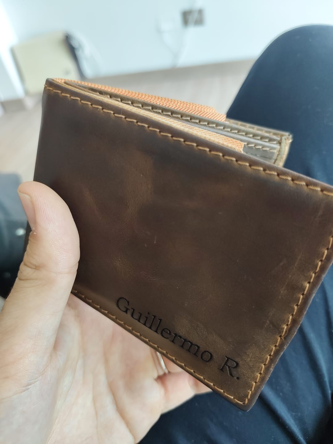 Customer photo review of BILLETERA PERSONALIZADA CUERO
