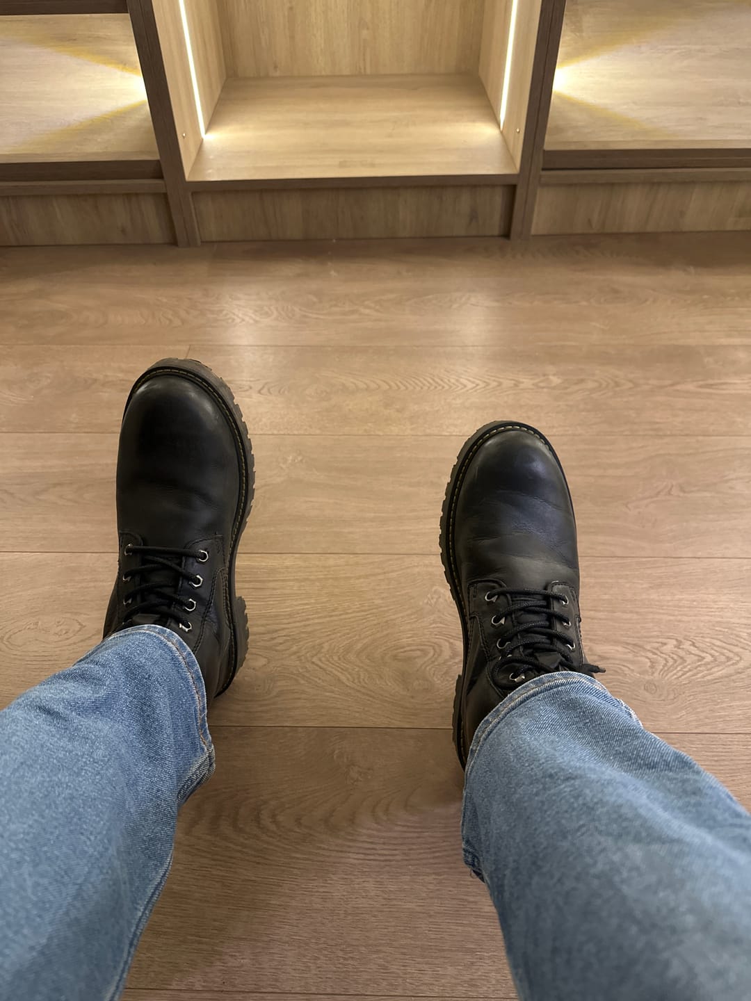 Customer photo review of boots derby dark shadow