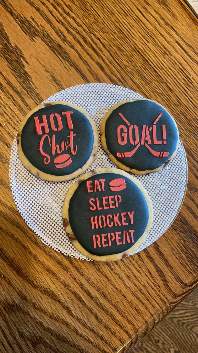 Customer photo review of Ice Hockey Messages Cookie Stencil