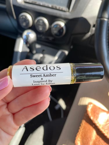 Customer photo review of SWEET AMBER PERFUME OIL