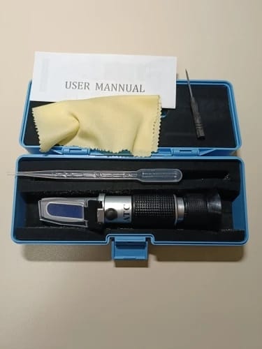 Customer photo review of 4 in 1 Automotive Antifreeze Refractometer Car Urea Fluid Tester Battery Freezing ATC Detector Handheld Electrolyte Hydrometer