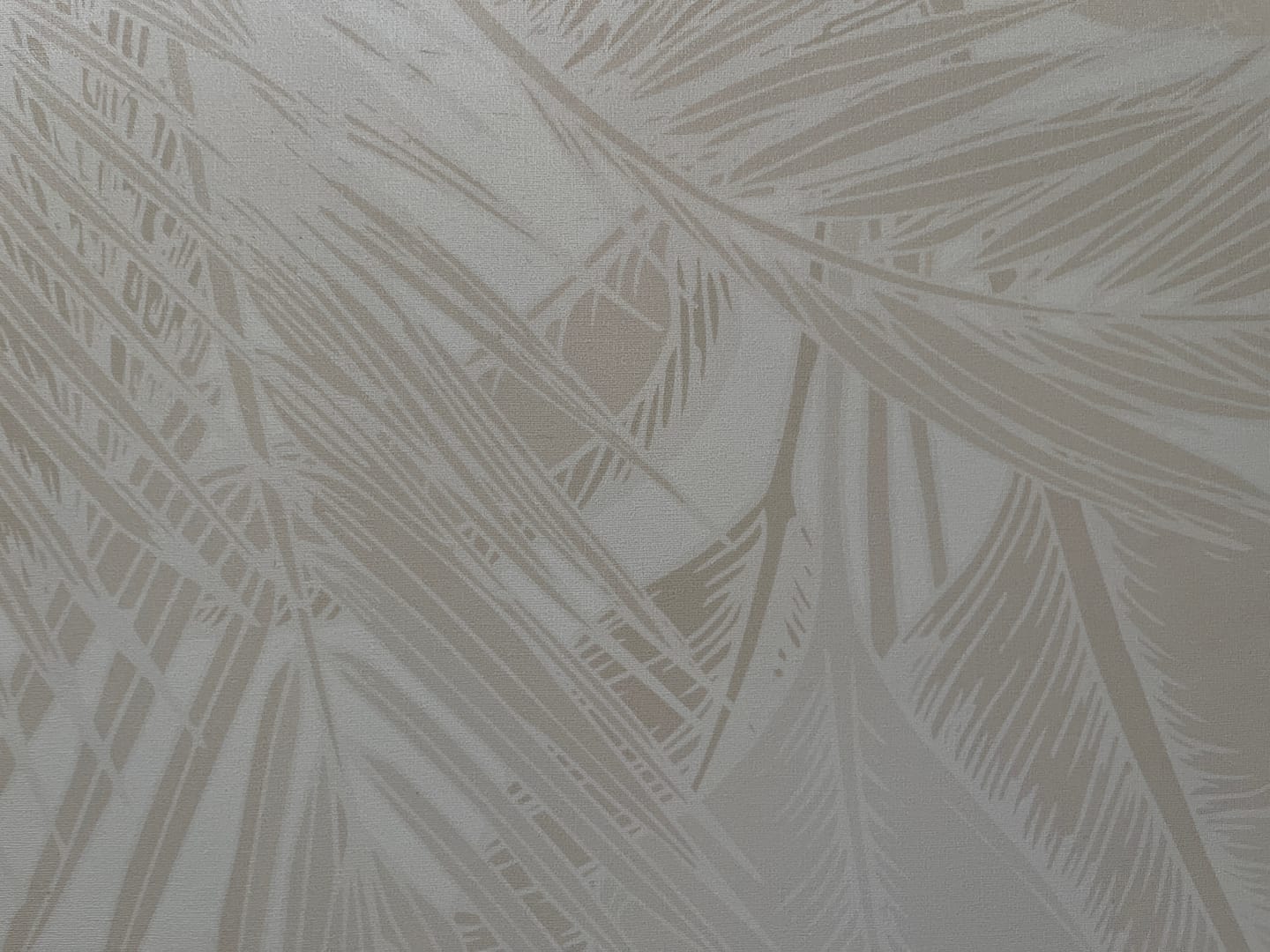 Customer photo review of Luxe Tropical in Sand Wallpaper