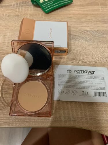 Customer photo review of O.TWO.O SMOOTH MIST MIRROR LOCKING POWDER