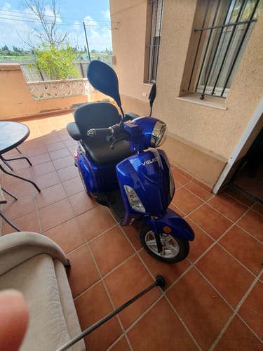 Customer photo review of Scooter Eléctrico Veleco Turris iva Reducido