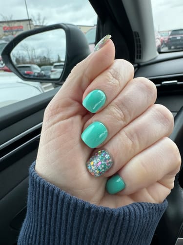 Customer photo review of D677 Taffy Teal Glitter Dip Powder