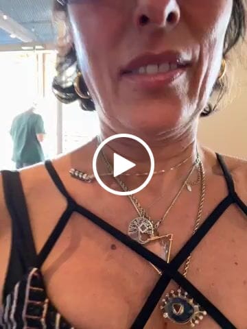 Customer video review of Classic TANAOR Necklace