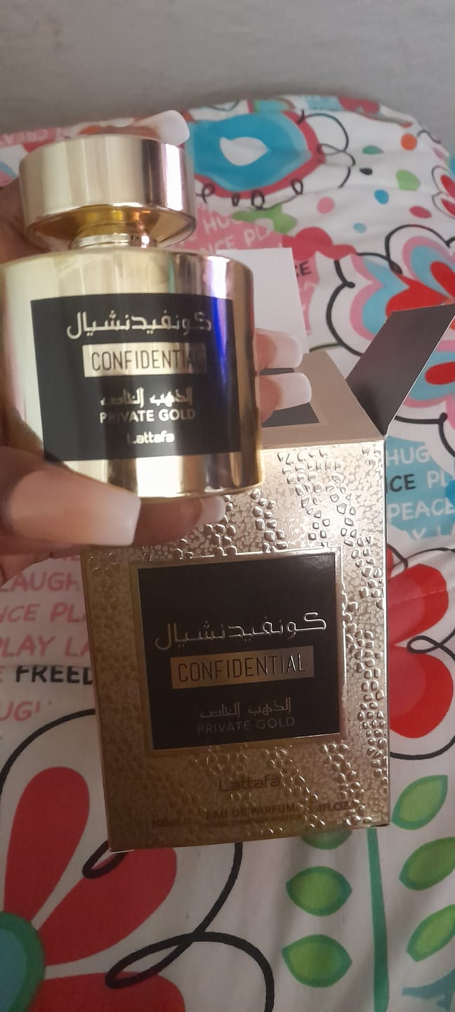 Customer photo review of Confidential Private Gold Lattafa Perfumes 100ml