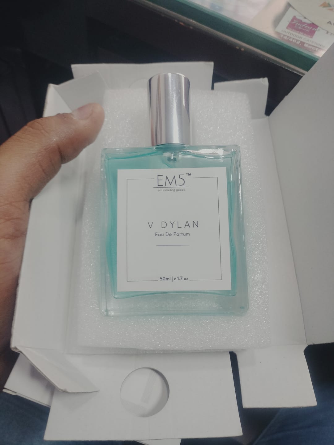 Customer photo review of EM5™ V Dylan Perfume for Men | Strong and Long Lasting | Aromatic Woody Fresh | Luxury Gift for Men | 50 ml Spray