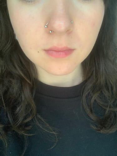 Customer photo review of Piercing Julia