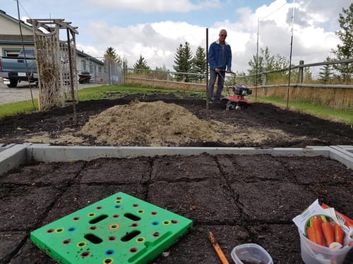 Customer photo review of Gartenbuddy - der Gartenhelfer im Quadrat inkl. Anleitung als Gratis E-Book