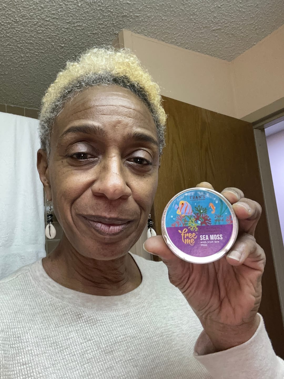 Customer photo review of FreeMe Deodorant Mango