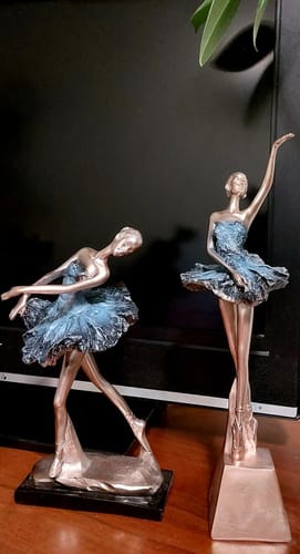 Customer photo review of Coppélia Expression Sculpture