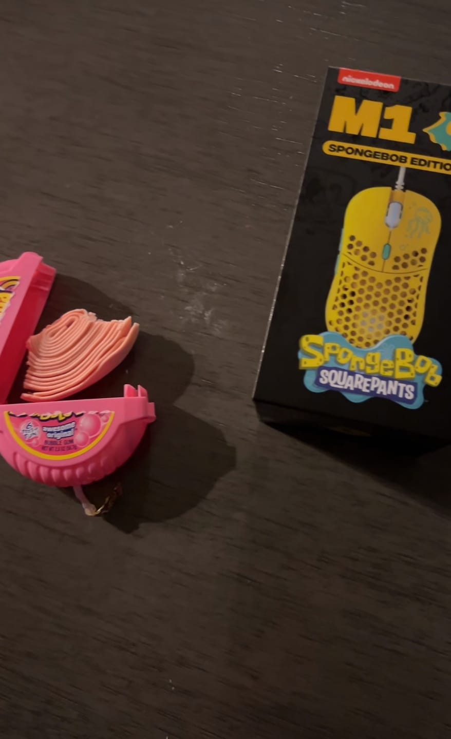 Customer photo review of Spongebob M1 UltraLight Gaming Mouse