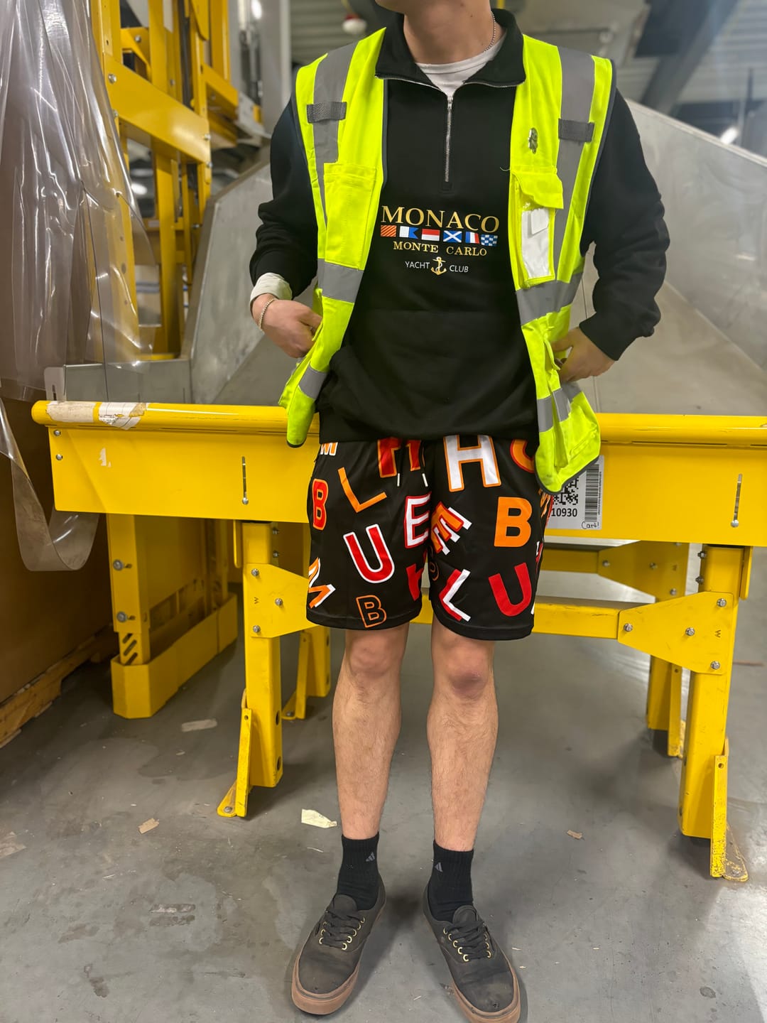 Customer photo review of Mesh "Humble" Shorts Black-Multicolor
