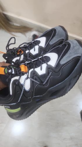 Customer photo review of Moscow Sneakers