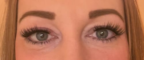 Customer photo review of And so it begins - Starter Set (mit schwarzem Wimpernkleber)