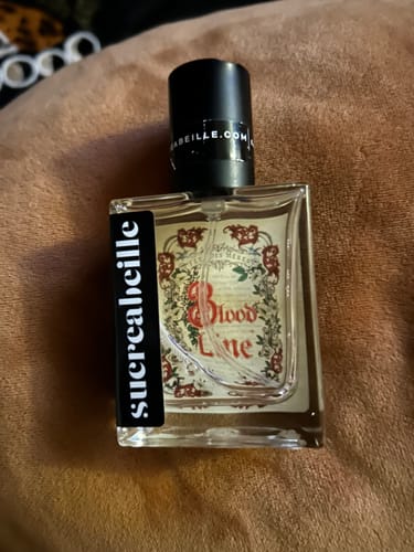 Customer photo review of Bloodline