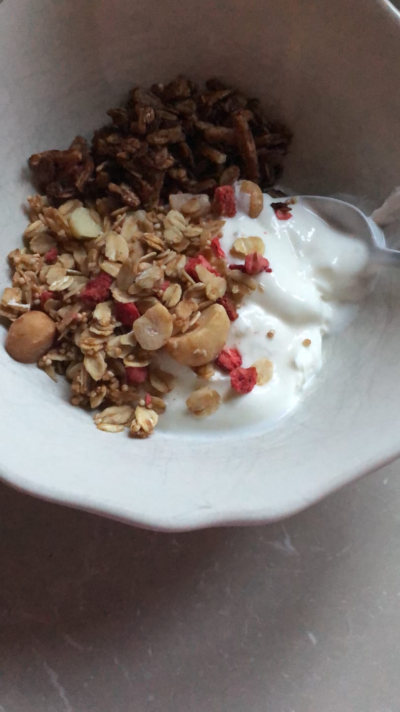 Customer photo review of büsli Erdbeer Macadamia