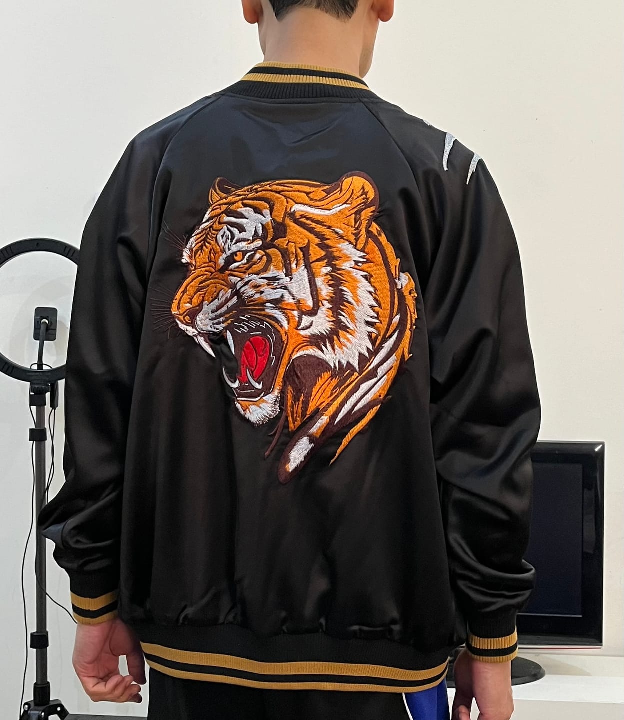Customer photo review of Roaring Tiger Sukajan Souvenir Jacket