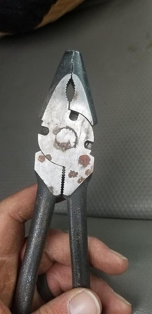 Customer photo review of Malco FP2 10 in. Fencing Pliers