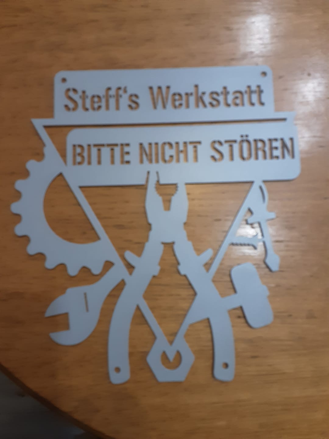 Customer photo review of Werkstattschild - Dreieck aus edlem Stahl (personalisierbar)