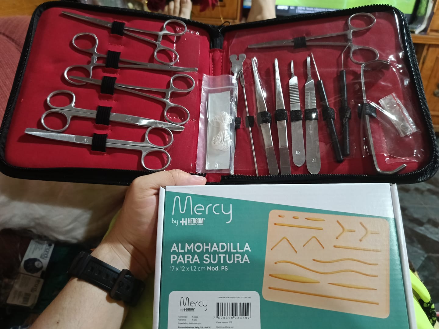 Customer photo review of Kit estuche de disección + Pad de Sutura - Marca Hergom Premium