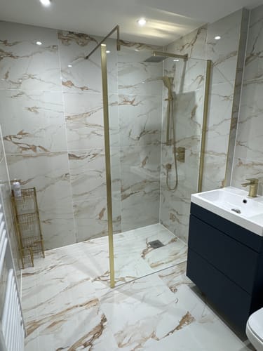 Customer photo review of Hudson Reed 1000mm Outer Framed Wetroom Screen with Support Bar - Brushed Brass