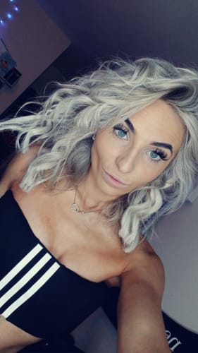 Customer photo review of Easilocks Professional Precision Tape Extensions-16/18"