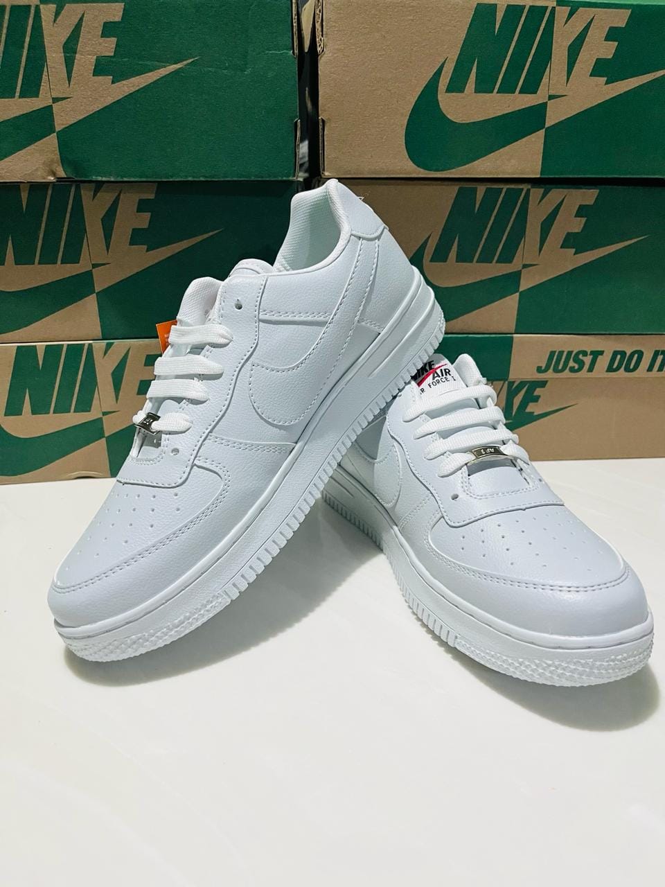Customer photo review of Paq 6 Pares Tenis 270 Blanco Total 25/28.5