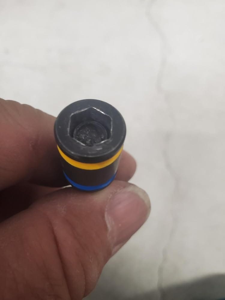 Customer photo review of Malco MSHLC1 2-5/8 in. C-RHEX Cleanable, Reversible Magnetic Hex Drivers, 5/16 in. and 3/8 in.