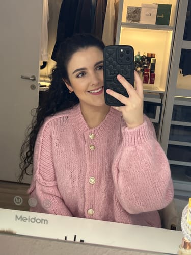 Customer photo review of Oversized Cardigan Short "CozyGlam"