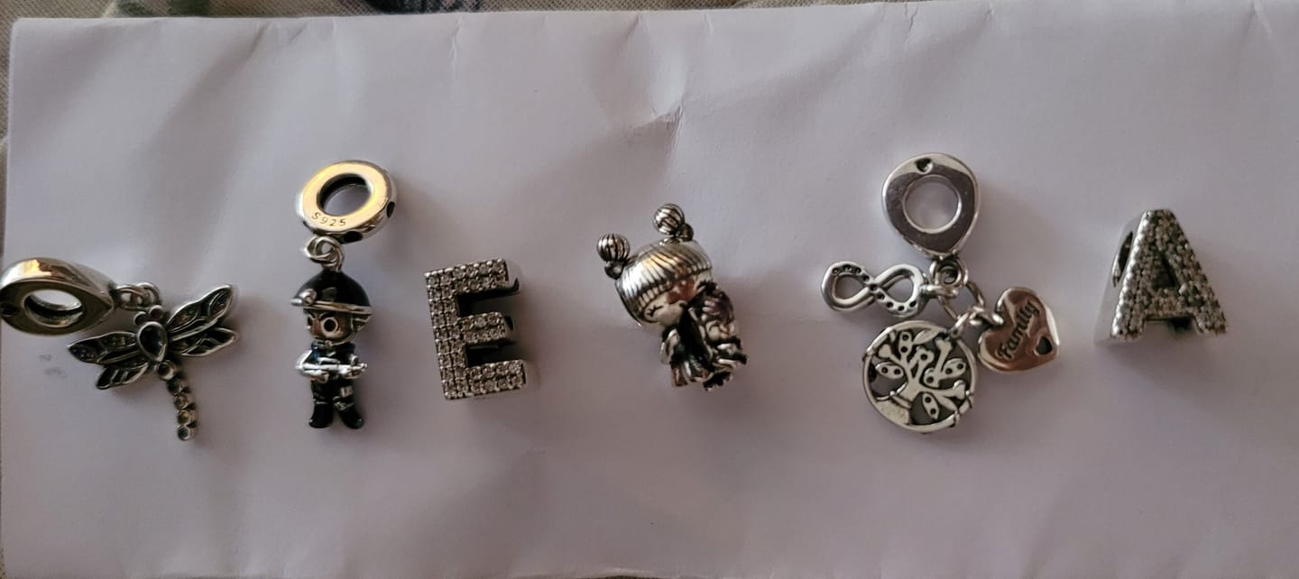 Customer photo review of Charm Amor al Gym