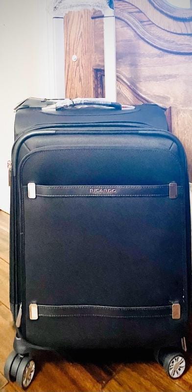 Customer photo review of Rodeo Drive 2.0 Softside Carry-On Expandable Spinner