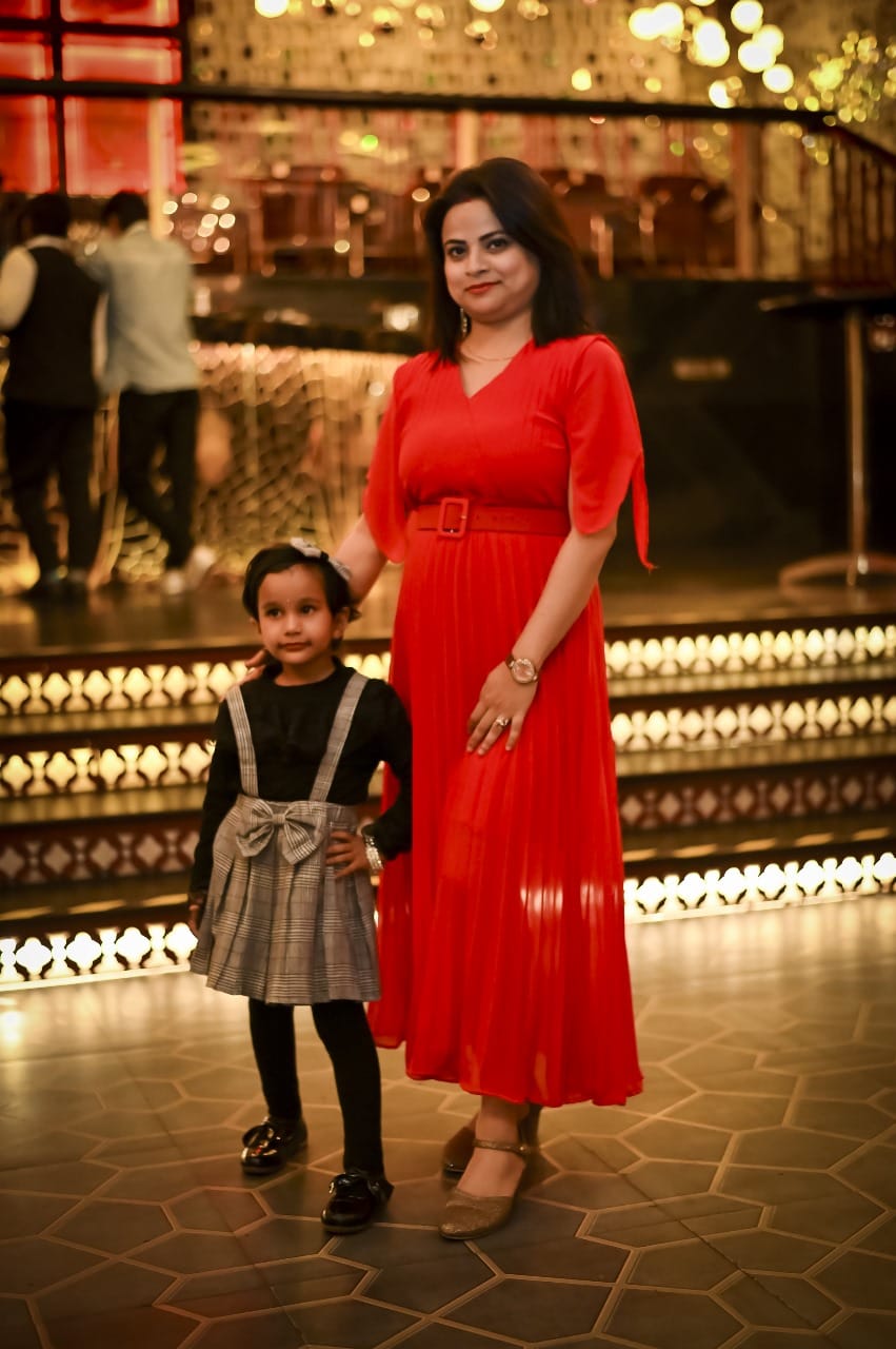 Customer photo review of Parota Statement Dress