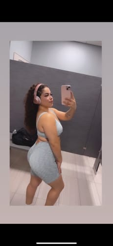 Customer photo review of Pchee Soft Light Blue V-Waist Scrunch Butt Short Set