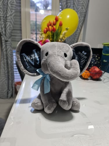 Customer photo review of Elefante coccoloso - Peluche per bambini