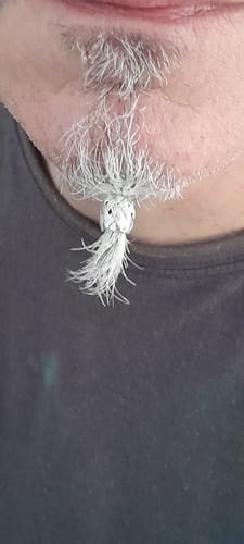 Customer photo review of PERLE DE BARBE NŒUD