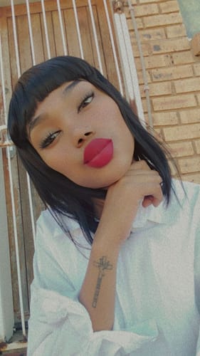 Customer photo review of NALEDI - Brazilian Fringe Bob